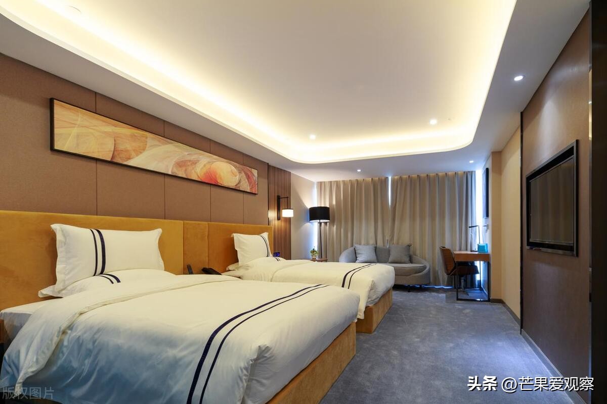 一酒店多日遭无人机偷拍,酒店被无人机拍到