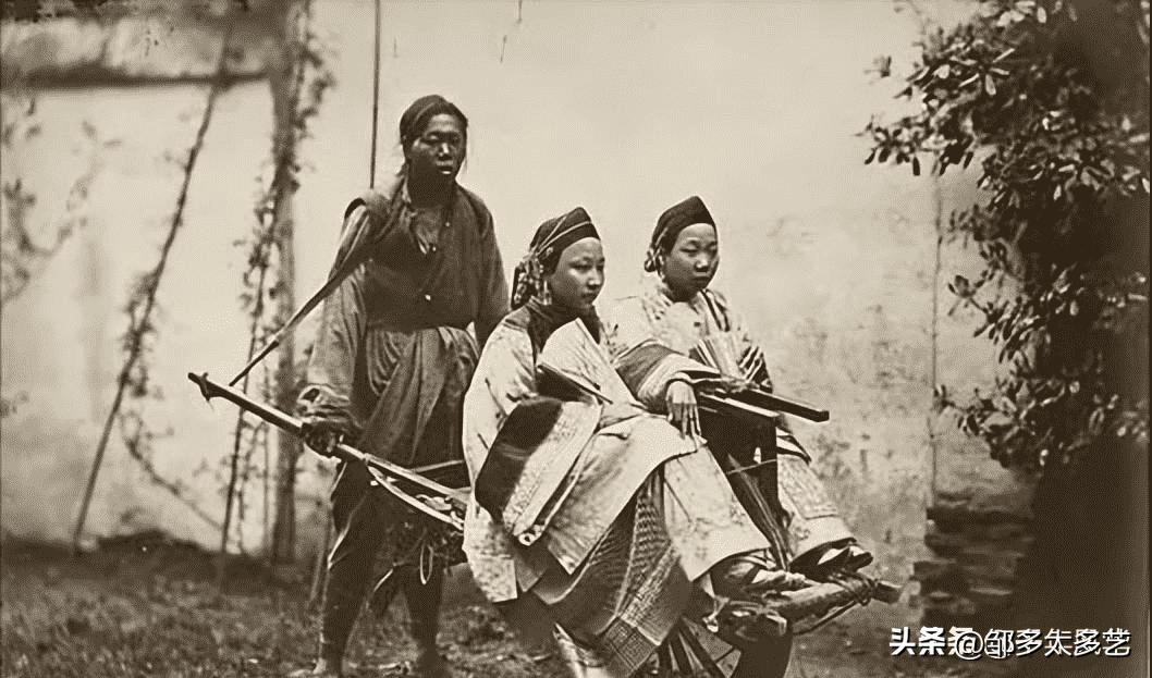 日军日记：*安妇慰**不服从管教，我很愤怒，用*刀刺**插入她的*体下**