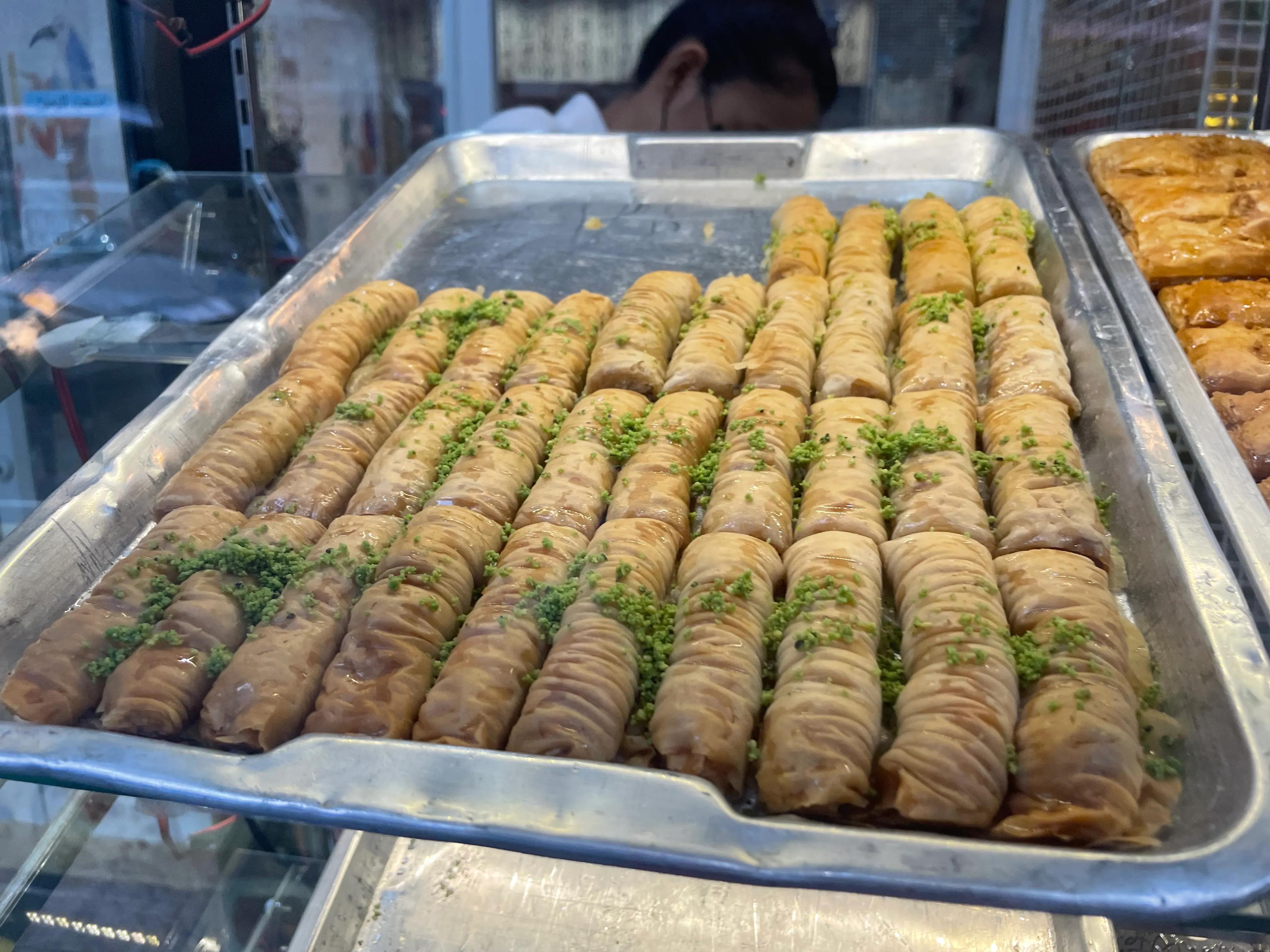 泰国曼谷娜娜街,泰国曼谷酒吧街巴卡拉