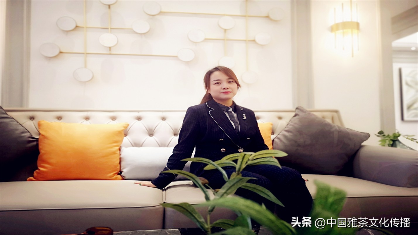 智者喜爱清泉，仁者喜爱山川