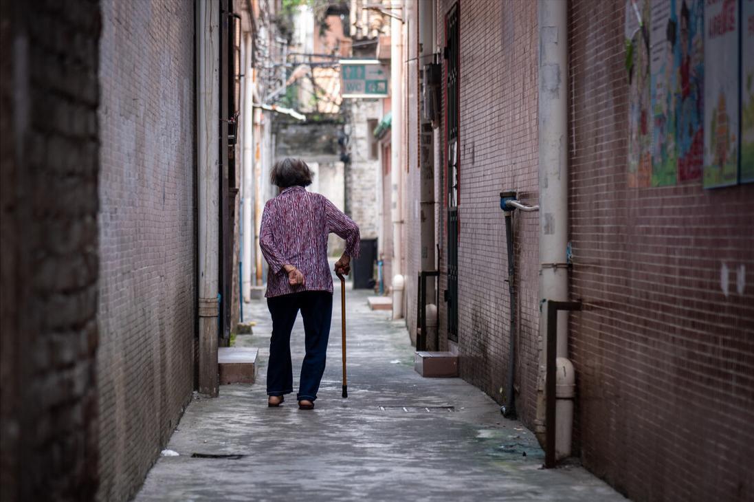 80岁老人说老人最怕的4个阶段,老人老了最怕的三件事