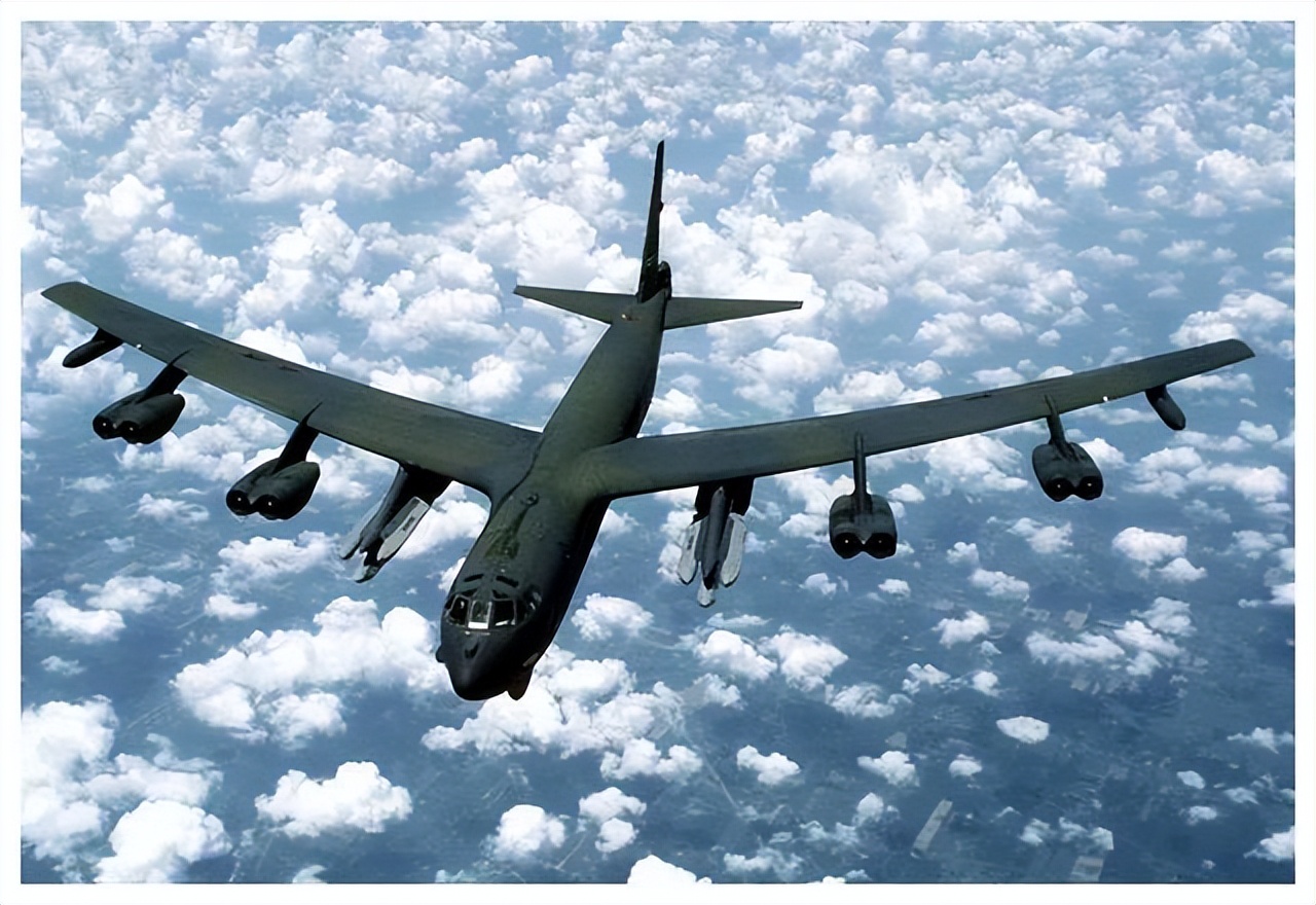 是过于先进还是日暮西山？美国的*器武**比很多网民的岁数还大