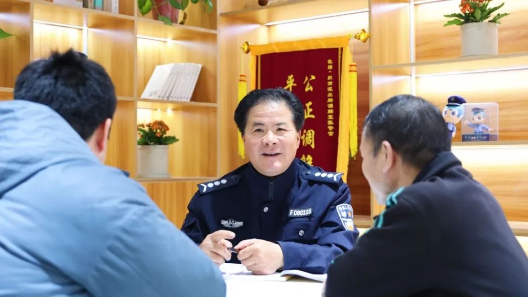 在“中国童装之都”看见最美“枫”景|护航亚运·争创“国枫”