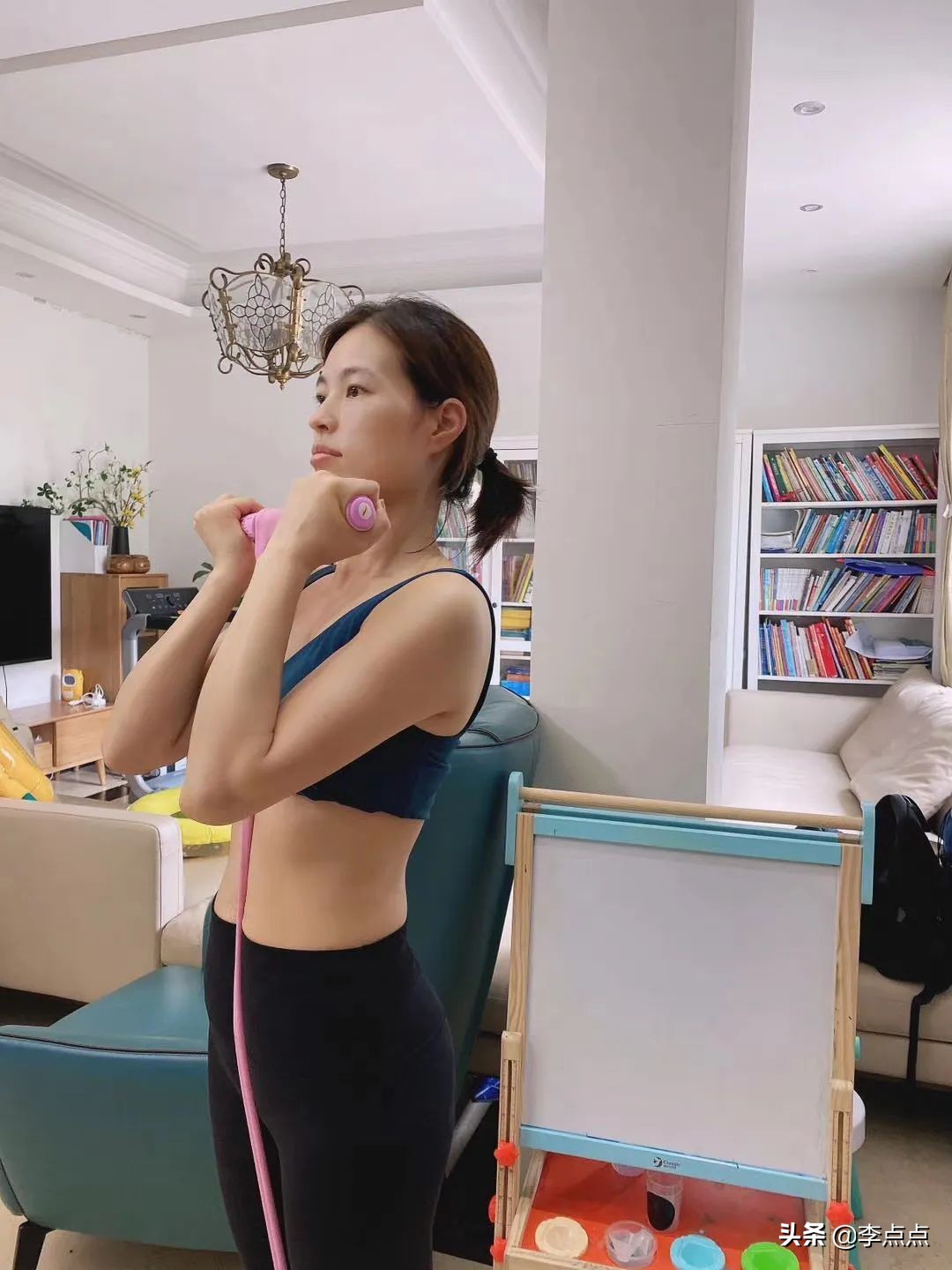 离婚5年的二姨，让我第一次看到了这些