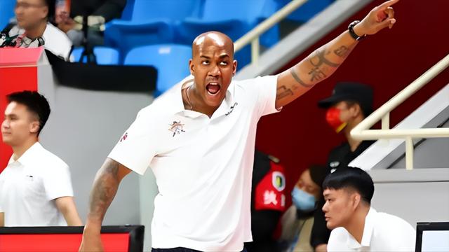 马布里执教北控最新消息,逆转北控三连败马布里遭质疑