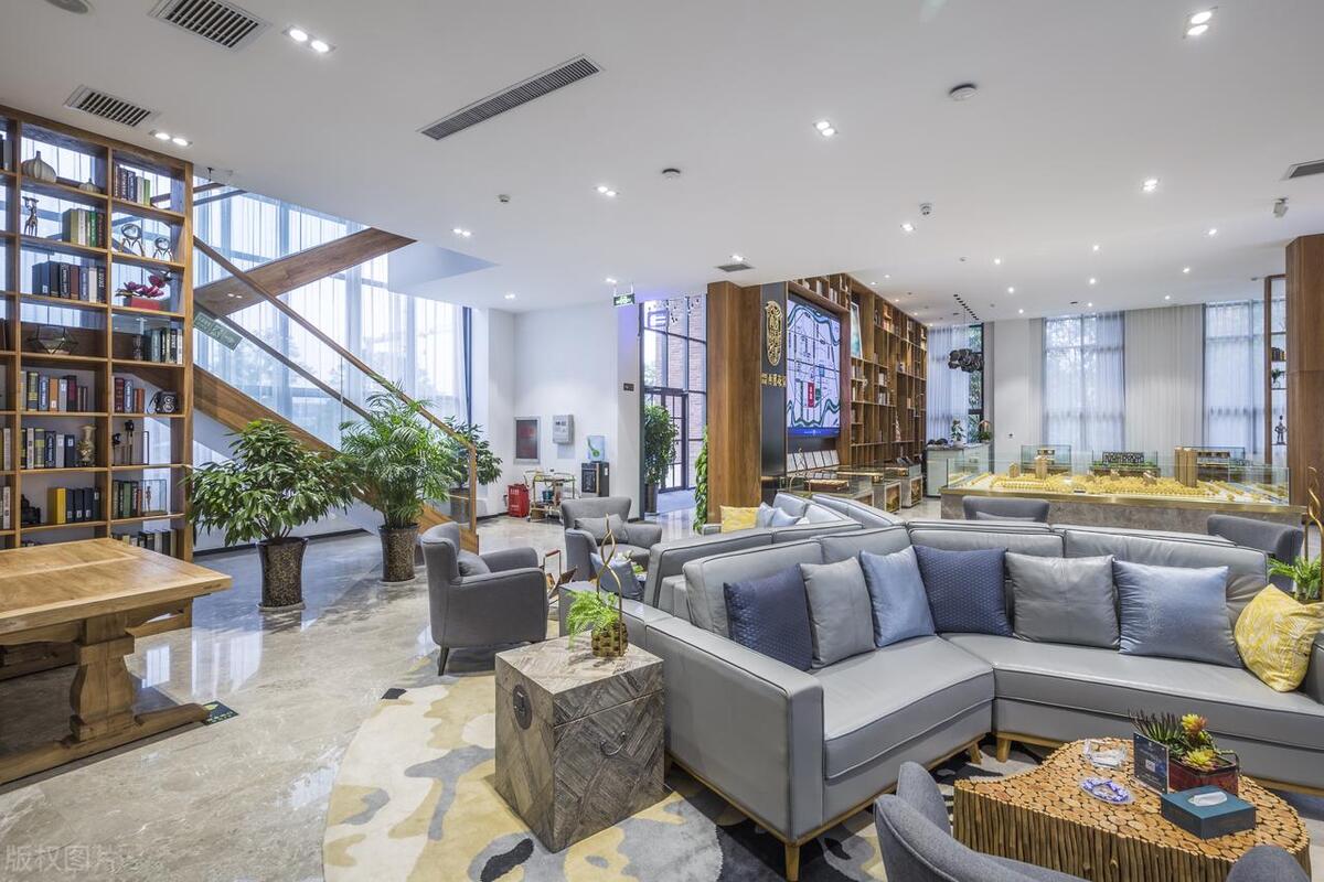 电视柜厚度多少实用,电视柜厚度标准多少合适