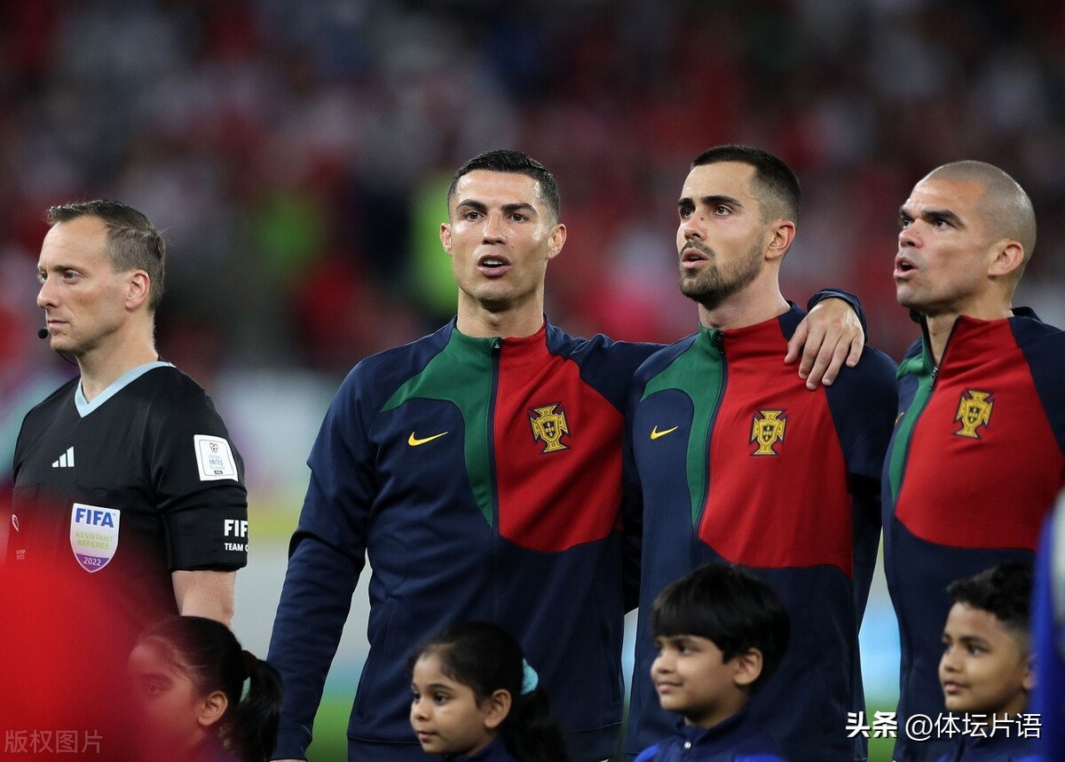 葡萄牙对瑞士c罗帽子戏法,葡萄牙6比1瑞士c罗替补球迷