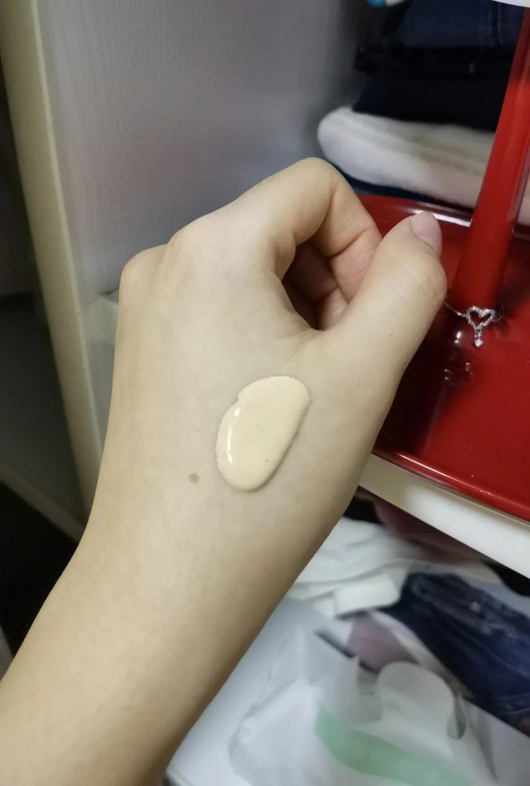 阿玛尼权力粉底液2.75号色控油,阿玛尼权力冷调自然粉底液3.5