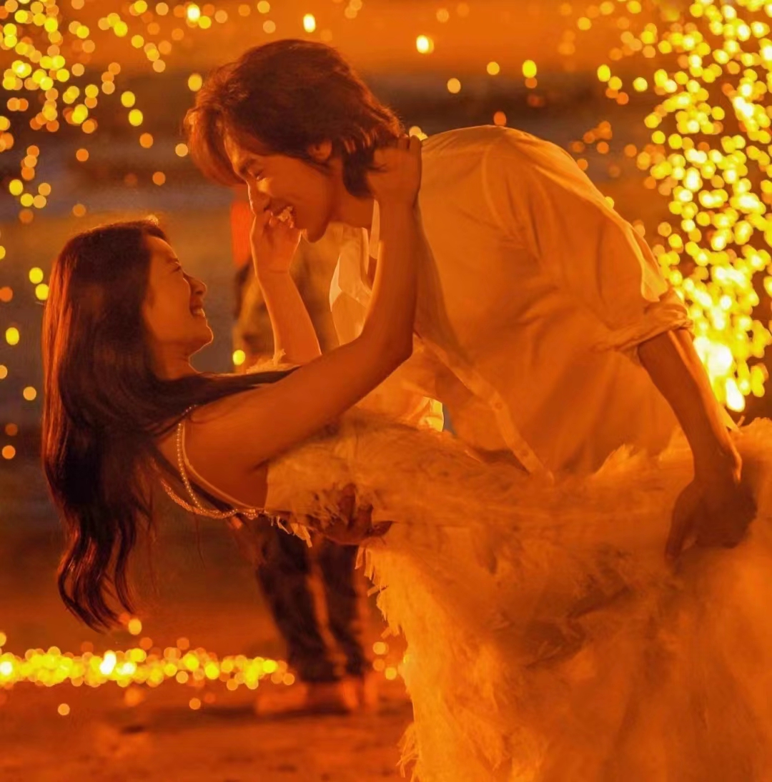 生如夏花之绚烂整首诗,生如夏花之绚烂死如秋叶静美英文