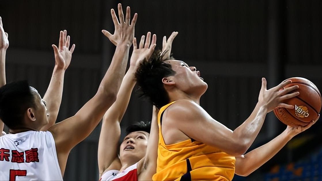 足球场上拙劣演技踢假球,盘点演技拙劣的假球