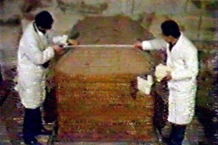 慈禧死后尸体为何不腐,慈禧遗体被扔棺外40天