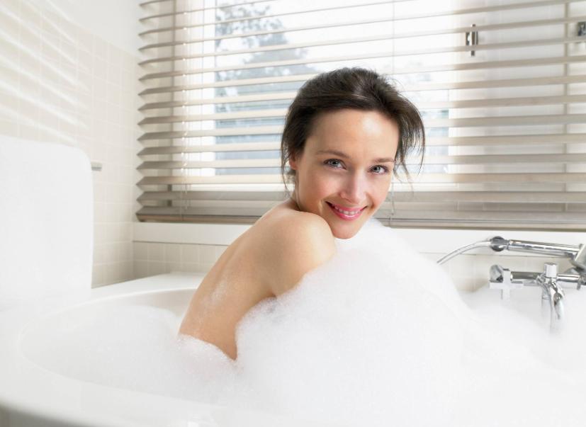 洗澡时掉头发是什么原因,洗澡时掉发严重是什么原因