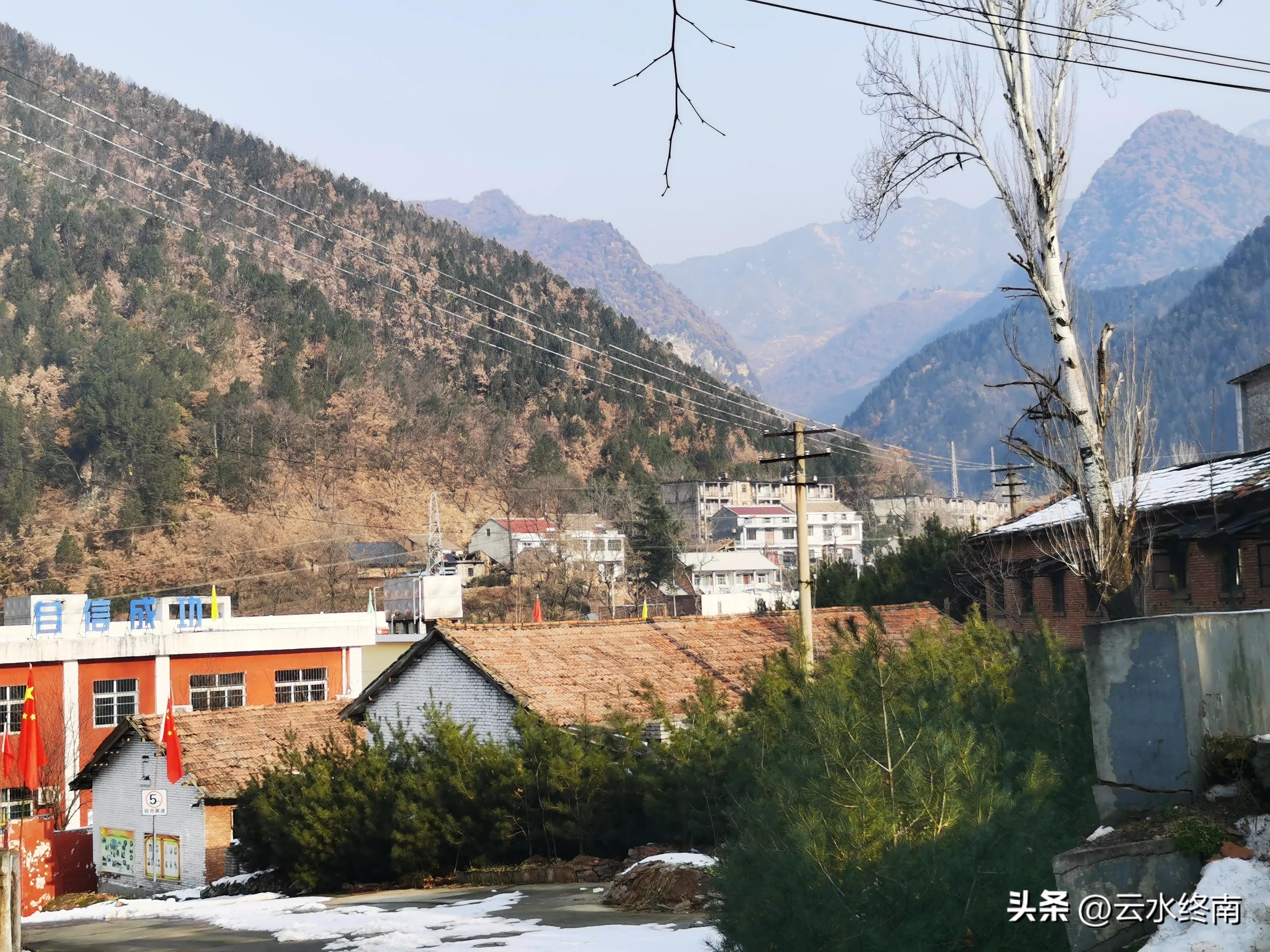 因为这个神秘的大厂,辋川曾经比镇上还热闹的山村,现在怎么样了