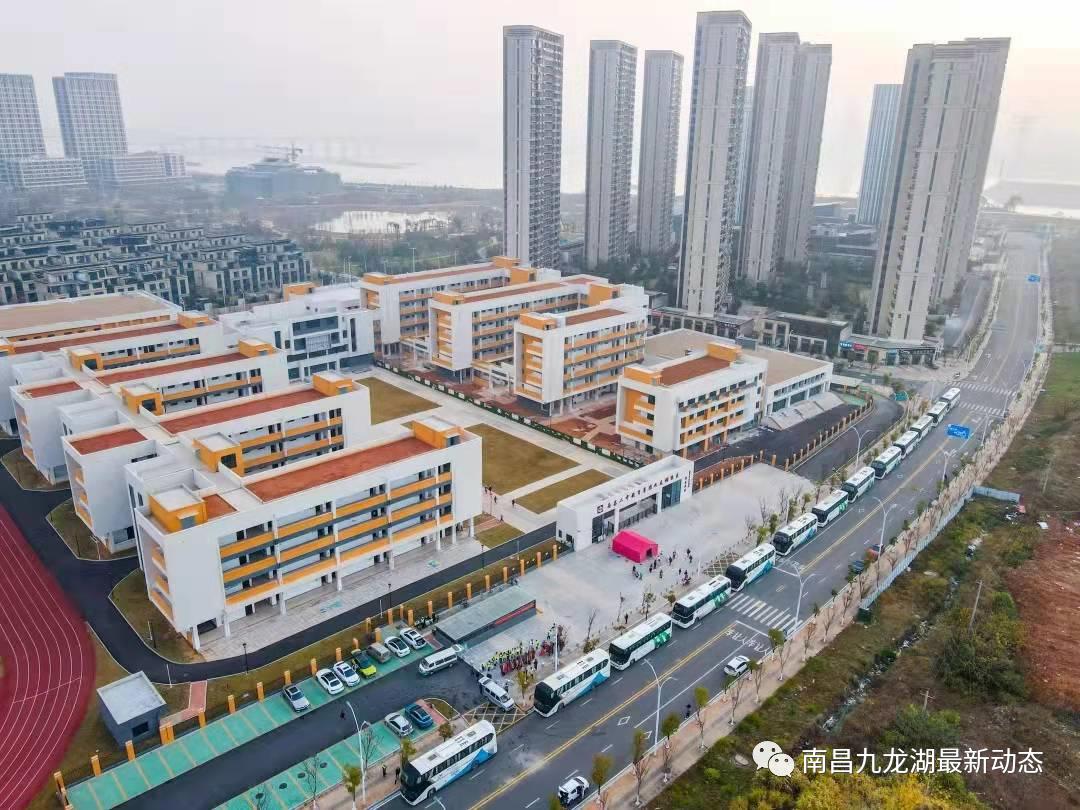 南昌二中九龙湖校区简介,九龙湖南昌二中新校区