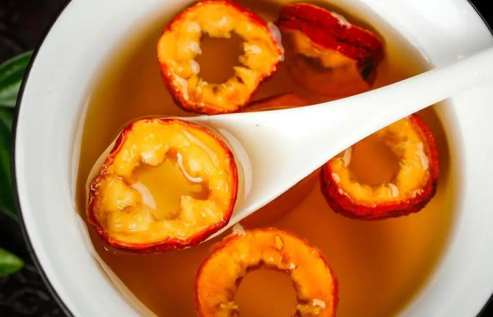 明天立秋，按照老习俗：“咬秋、晒秋、饮秋茶”，清爽迎秋接福运