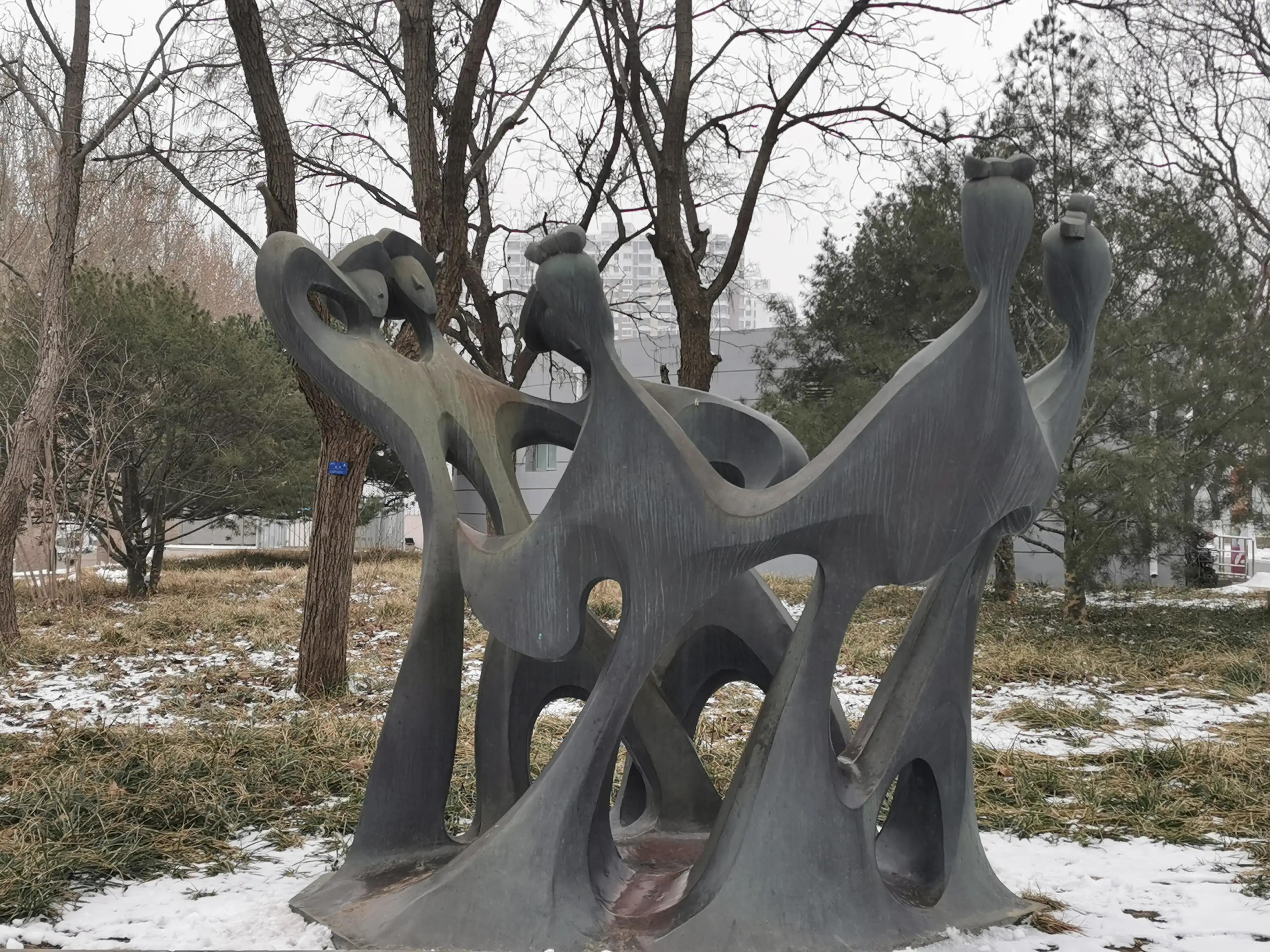 去北京雕塑公园坐几路车,北京石景山区雕塑公园相亲角