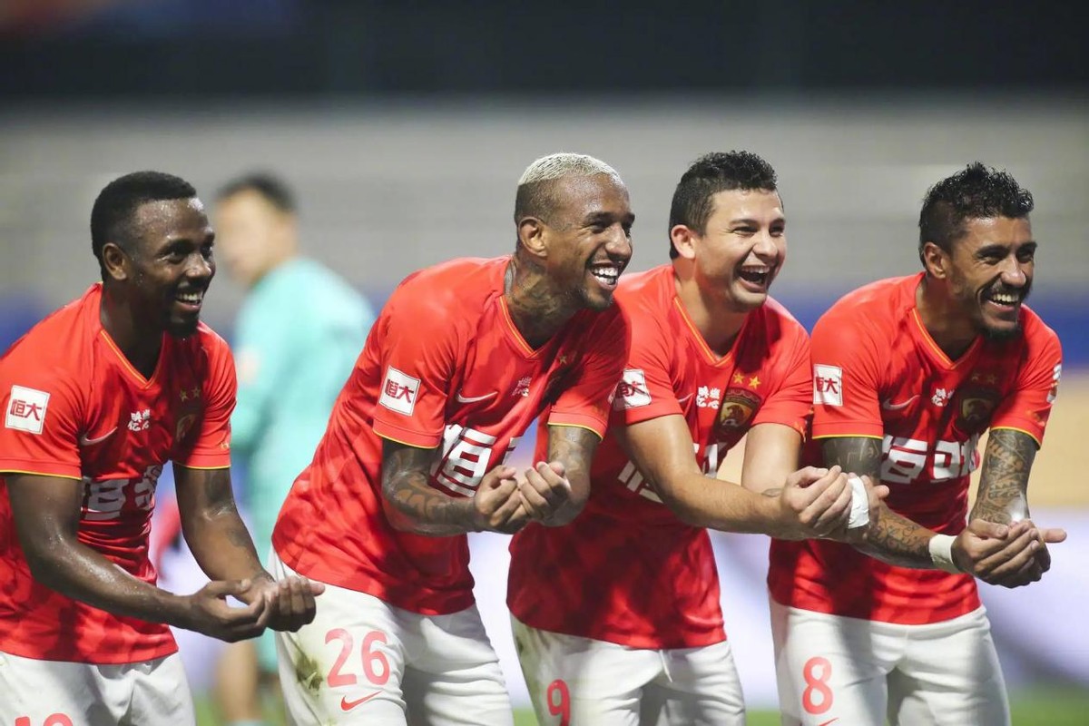 许家印豪掷67亿港元驰援,许家印60亿捐款