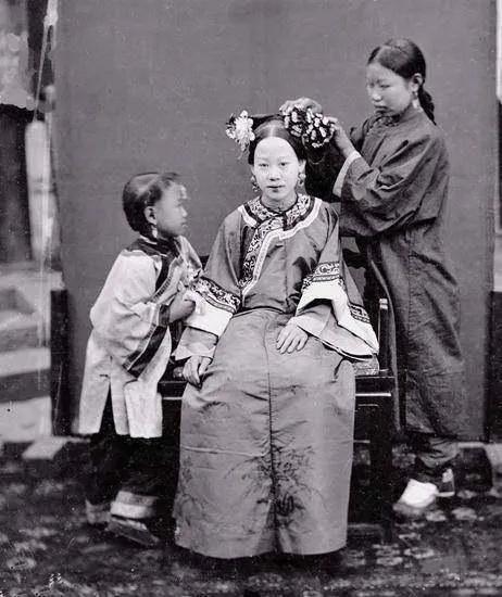 古代买个丫鬟多少银两,古代买个丫鬟多少钱