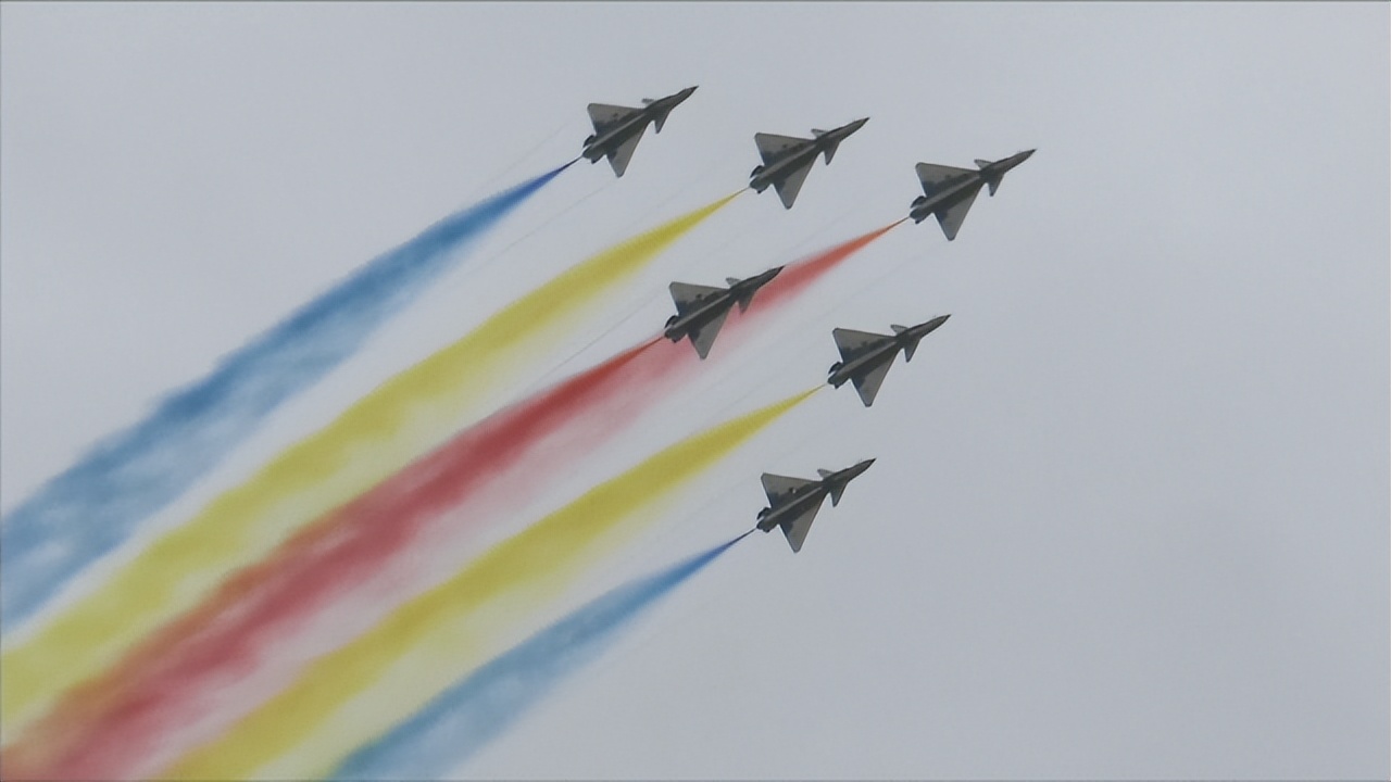 俄乌冲突、中美博弈下，一文看尽本届珠海航展防务亮点|凤凰聚焦