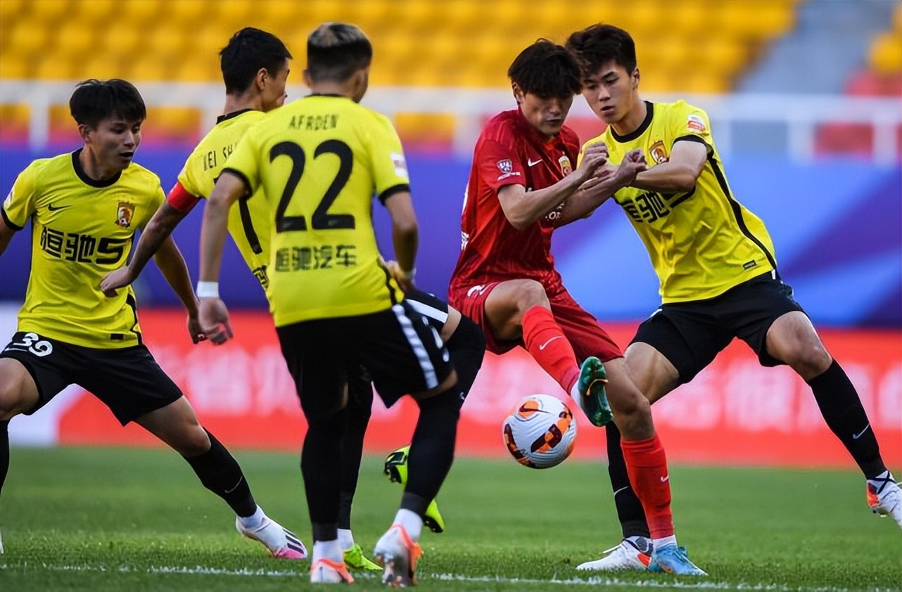 广州队最后10分钟狂飙3球,广州队史最大输球纪录