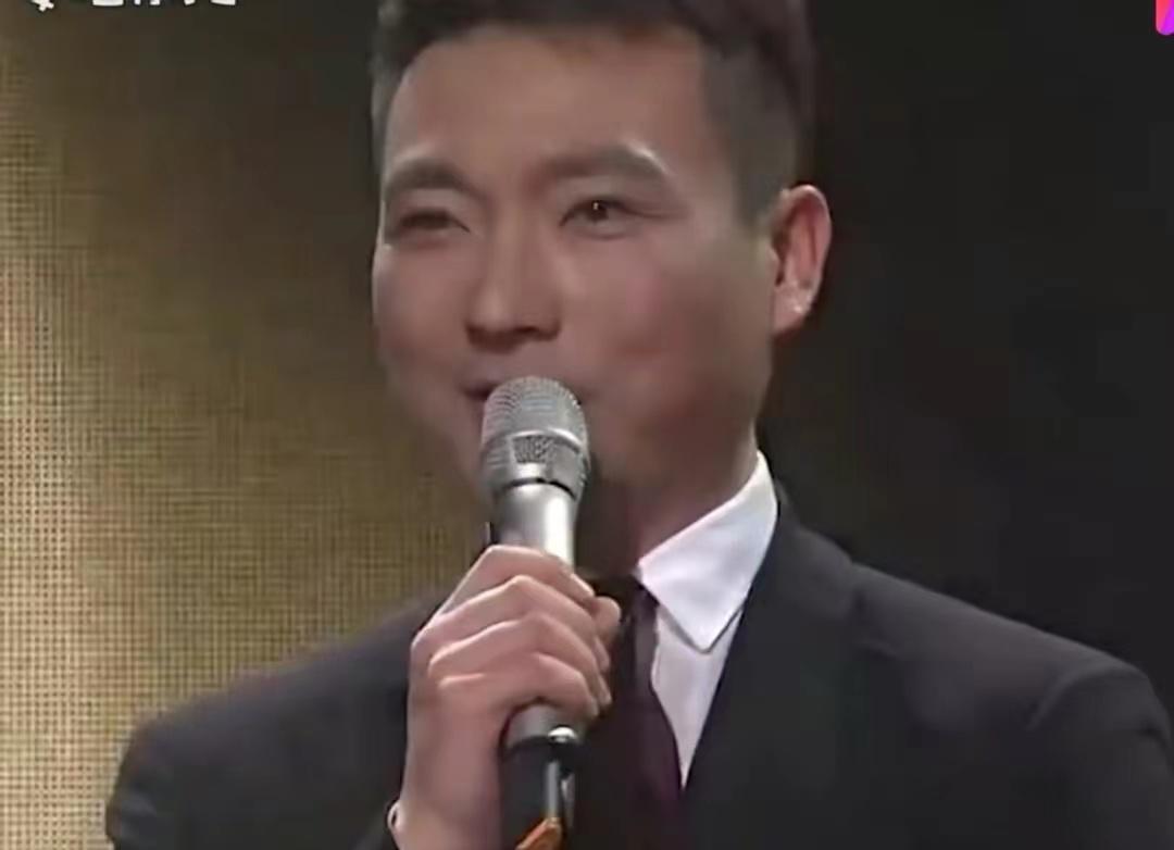 谢娜为什么会被何炅三次直呼其名,46岁的谢娜现在怎么样了