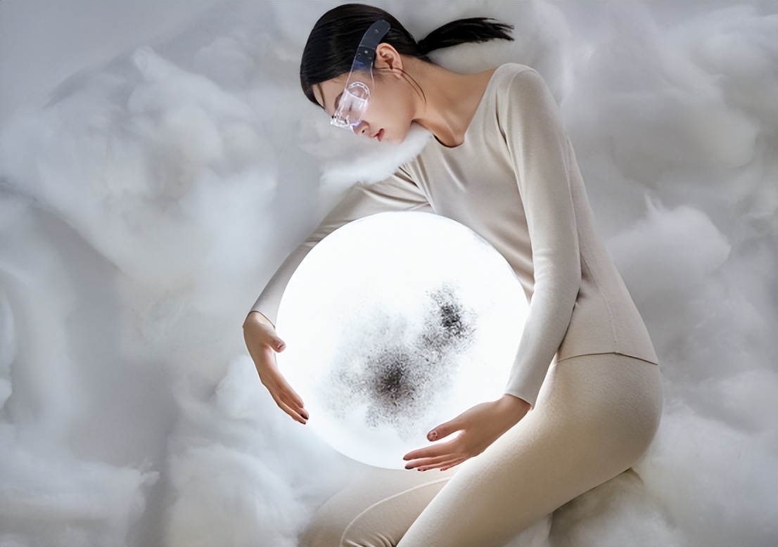 女大学生把30厘米“兔兔管”插入体内：上瘾*行为性**，害了多少人？