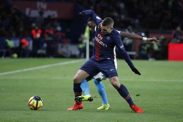 本泽马帽子戏法赛后,本泽马欧冠连场戴帽