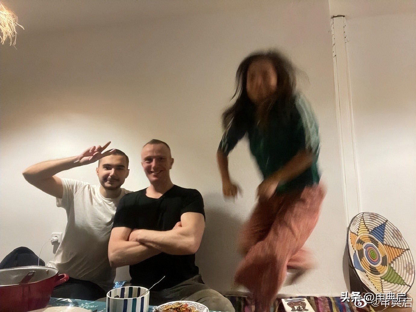 连英语都不会的广东女孩,在摩洛哥抄底买房开青旅的经历