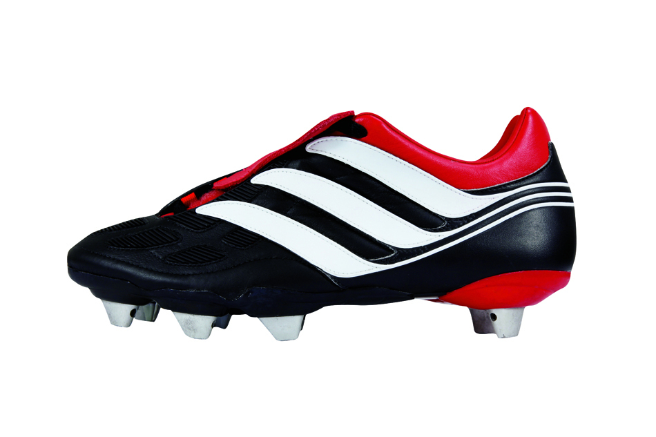 阿迪达斯有哪些经典衣服,阿迪达斯足球鞋2018世界杯猎鹰