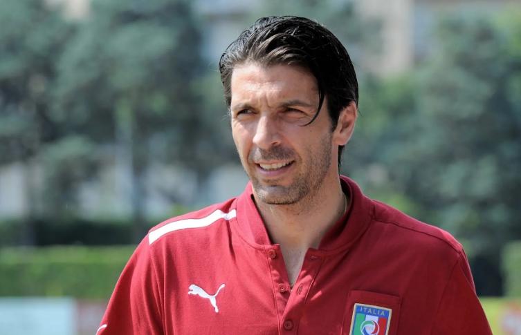 连续5届参加世界杯,连续参加5次世界杯