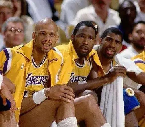 美评十佳球队,美媒评历史前十名球员