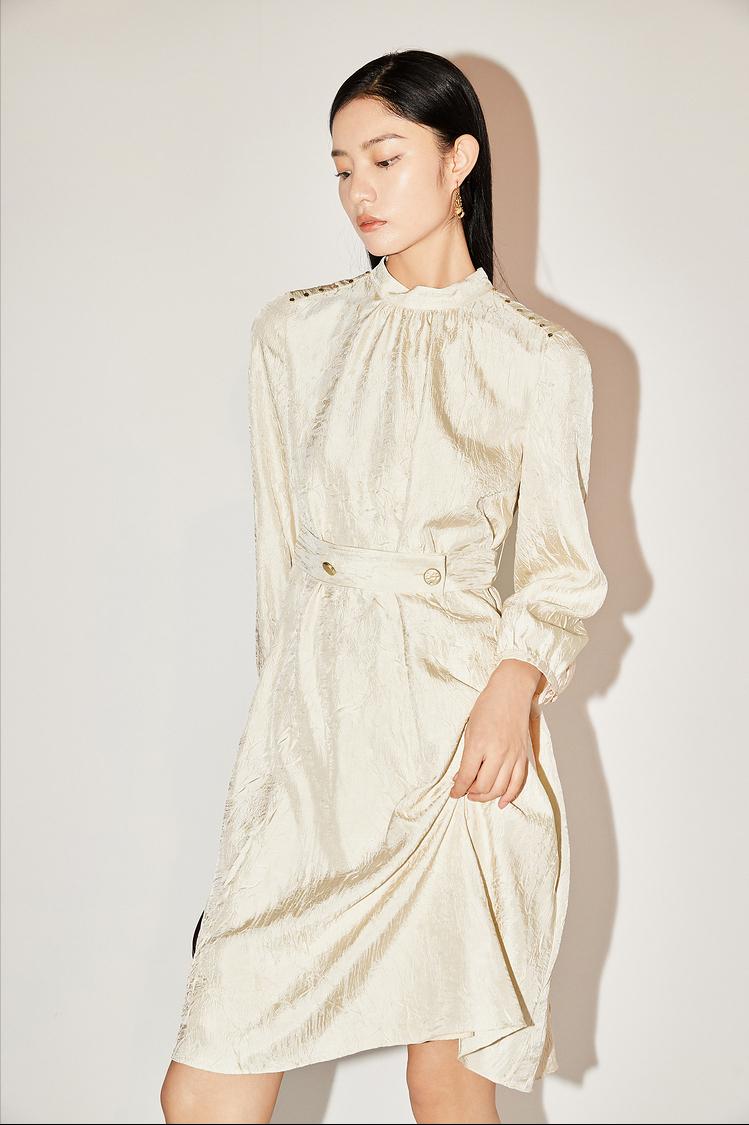 30岁女生穿什么牌子精致,30女人穿什么牌子衣服减龄