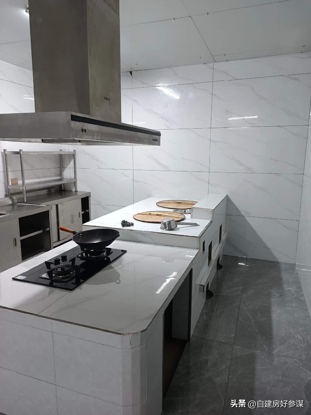 自建房厨房柴火灶尺寸和设计图,农村带火灶房屋设计图纸