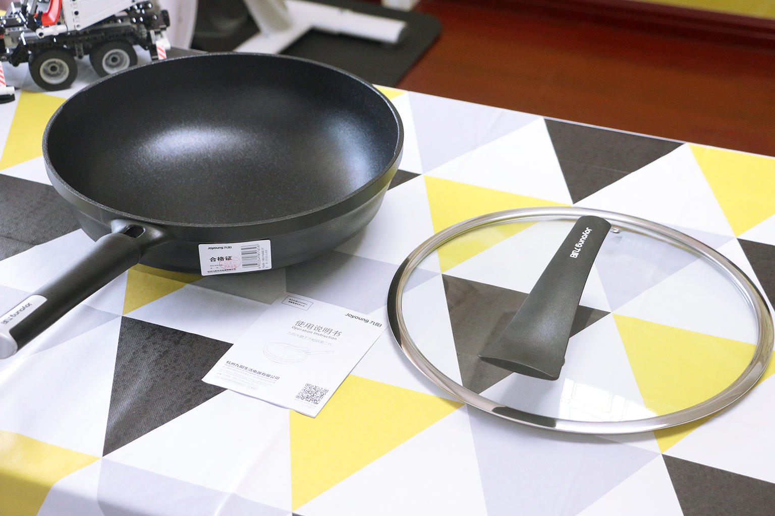 不惧铁铲的铁锅,九阳大魔王爆炒不粘锅测评