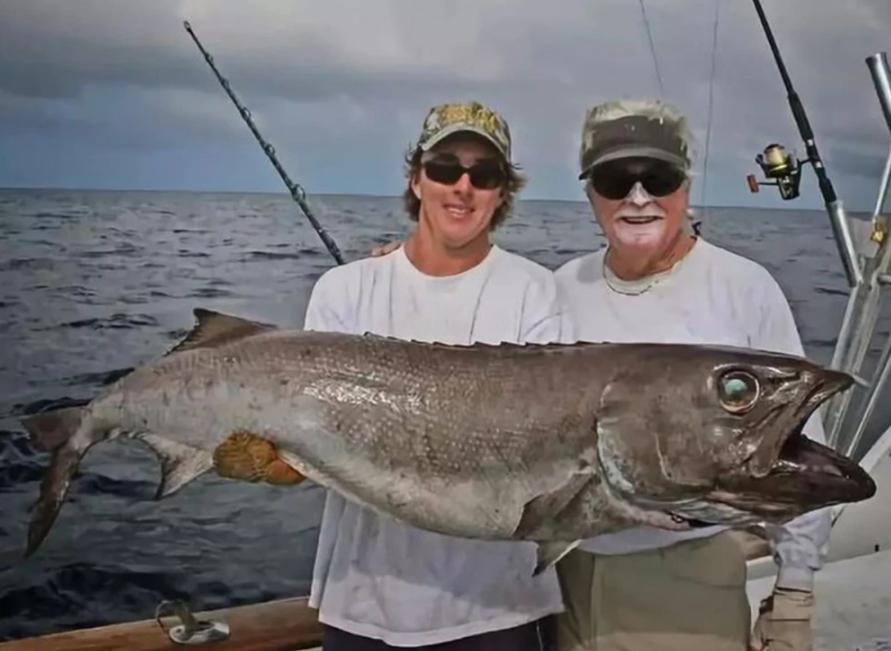 油鱼吃完后漏油的样子,油鱼有什么危害