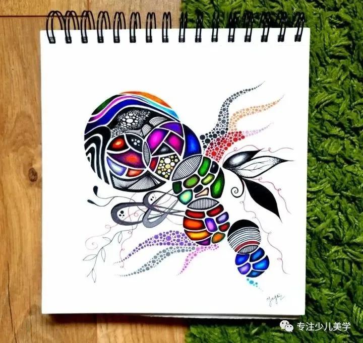 40张美术老师心心念念想画的线描作品，几何与线条的碰撞！