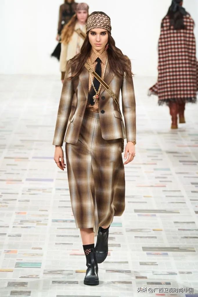 原来领带还可以这样玩,休闲式领带教程