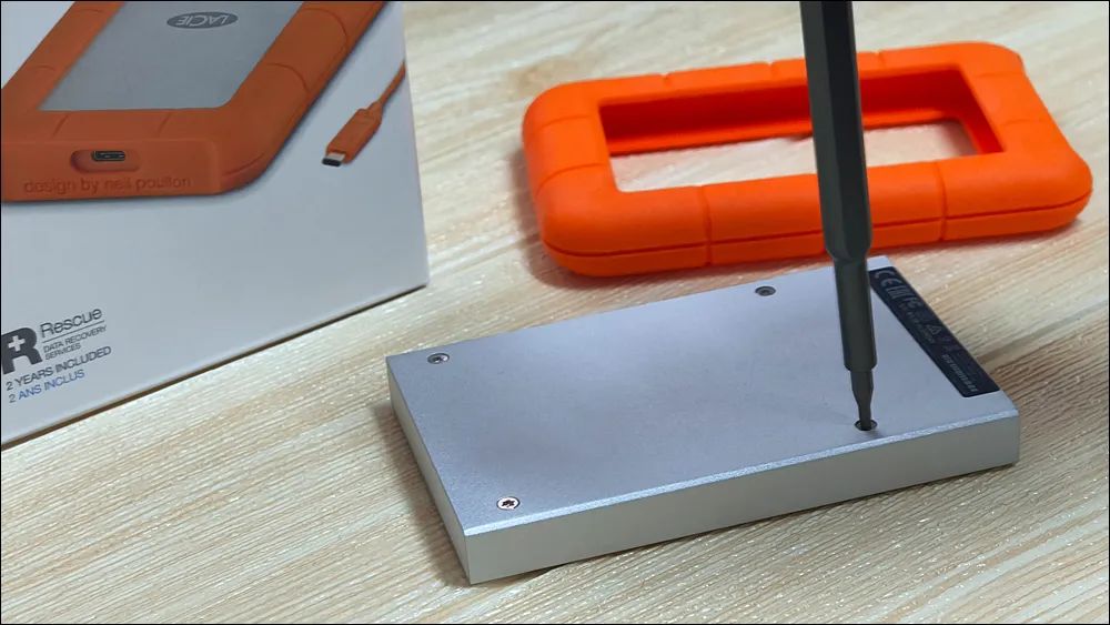 雷孜小金刚三防移动硬盘评测,雷孜小金刚移动硬盘怎么样