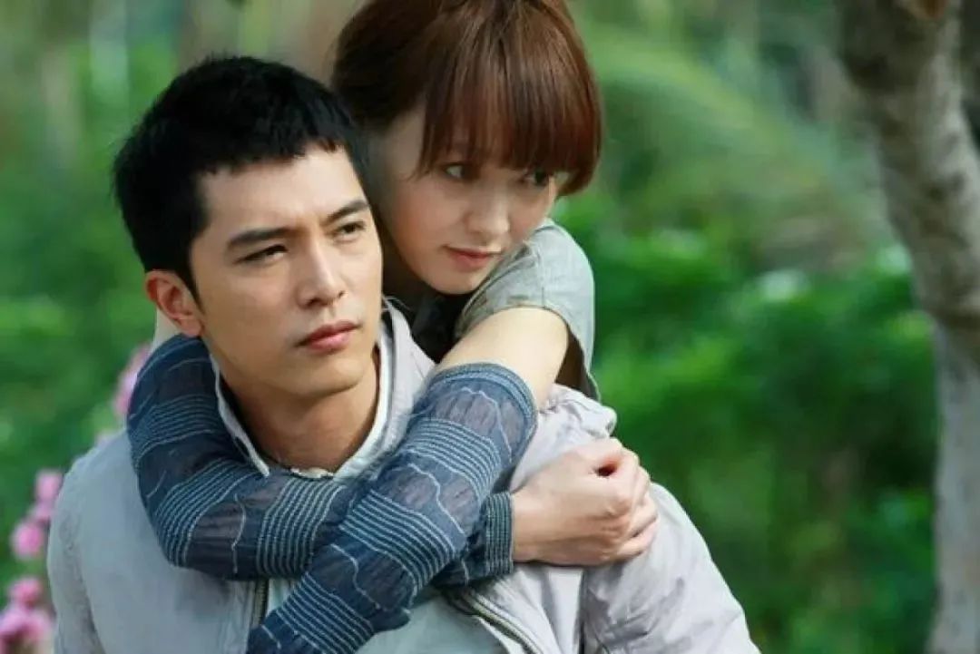 他俩结婚牵扯出的情史，够串起大半个娱乐圈了吧