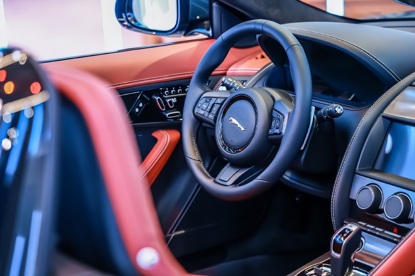 捷豹f-type5.0二手价格硬顶版,保时捷718和捷豹f-type怎么选