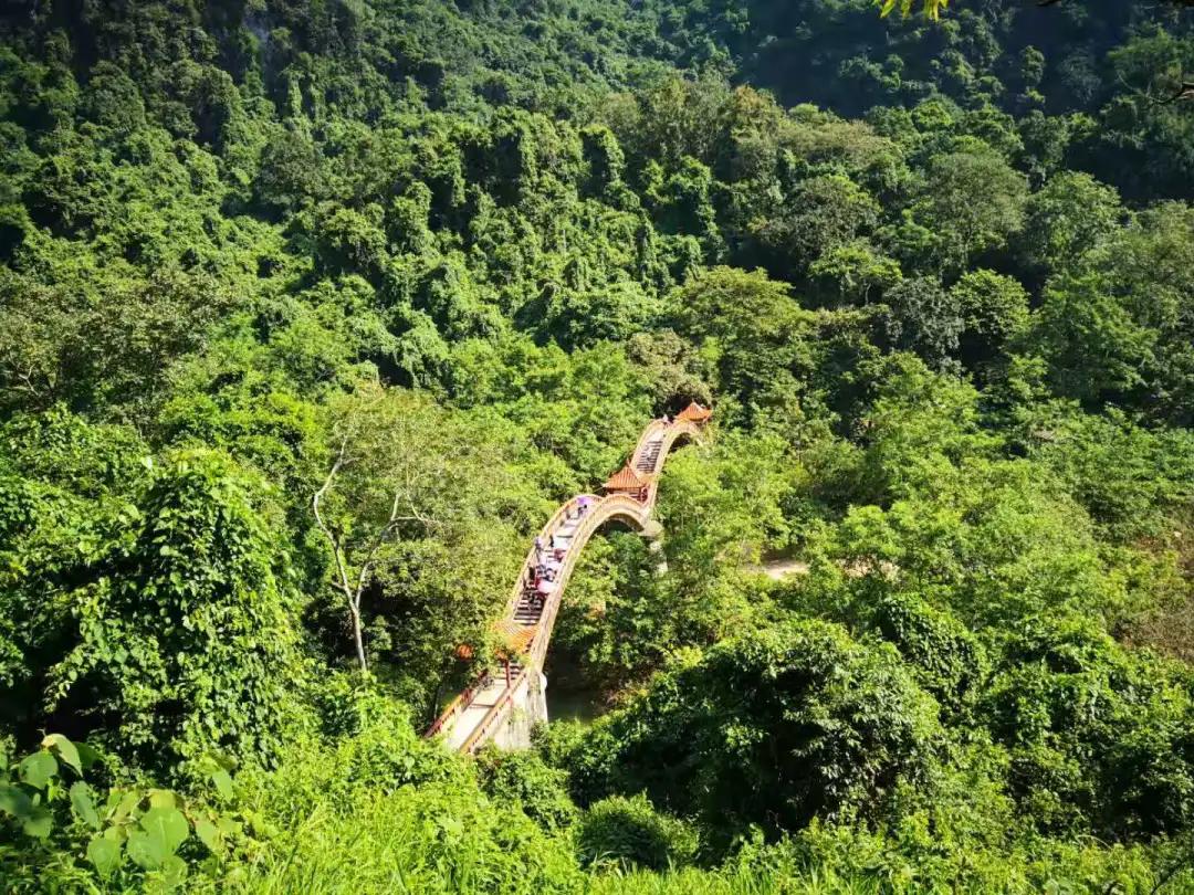 广西德天瀑布回广州沿途景区,德天跨国大瀑布风景区和古龙山