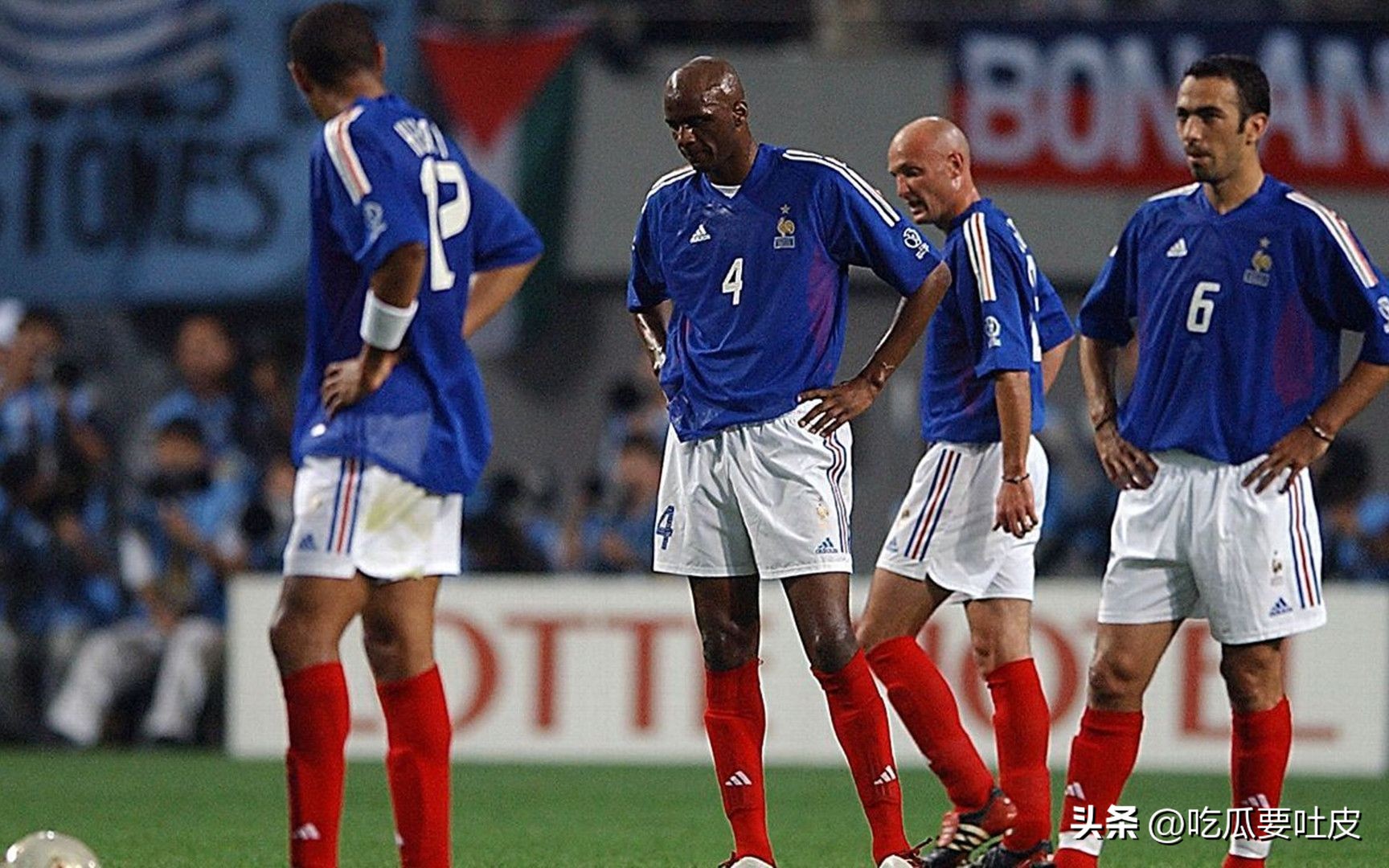 06年世界杯法国vs巴西齐达内,1998年法国世界杯齐达内一战称王