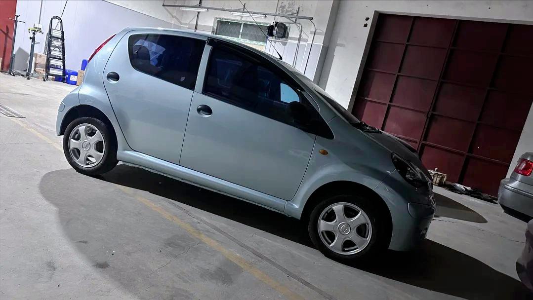 2010款比亚迪f0翻新案例,比亚迪f0全车翻新喷漆多少钱
