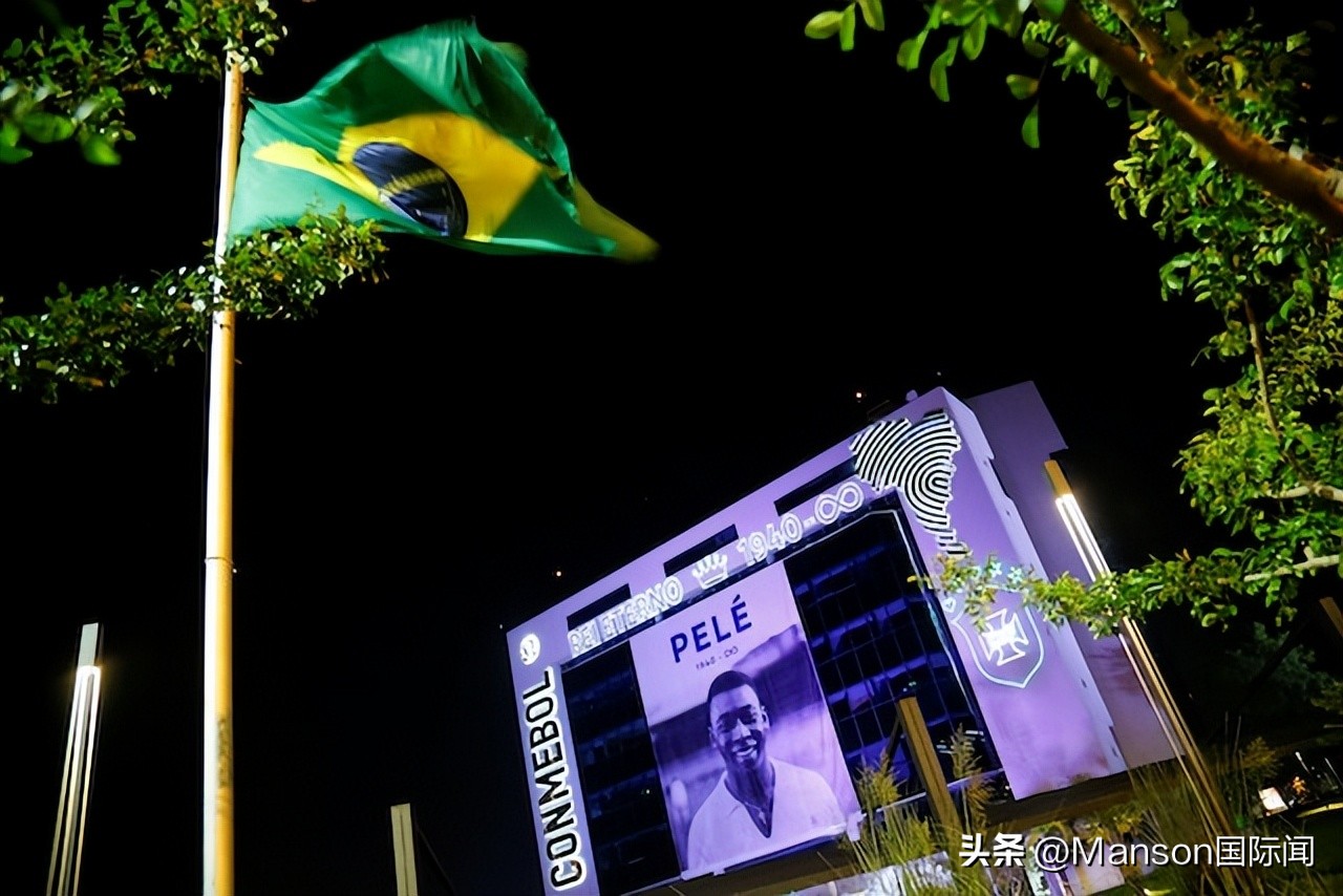 世界球王贝利的精彩人生,堪比马拉多纳与贝利的球员