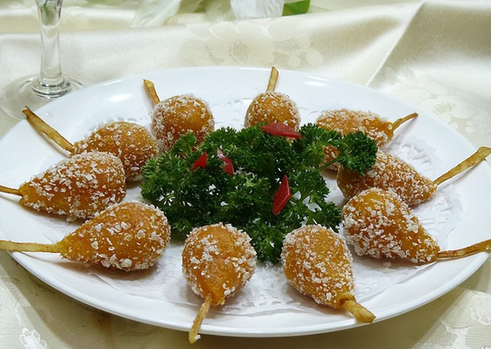 去香港必去的十大美食 (去香港一定要吃的美食)