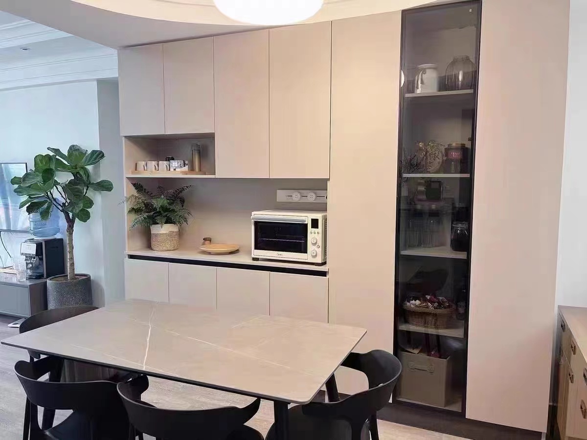 餐边柜如何设计比较省钱,餐厅太窄要不要装餐边柜