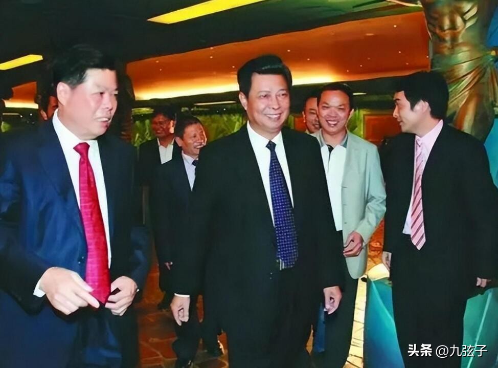 大搞权钱交易,坐拥60位*妇情**,“变态”的罗荫国收藏58套女性内衣