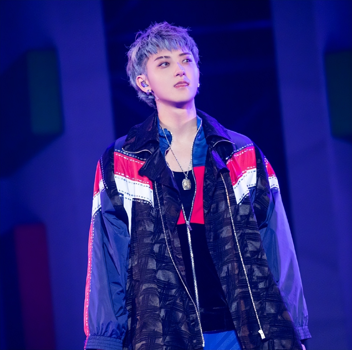 归国四子鹿晗关晓彤,鹿晗带关晓彤录五哈是哪一期