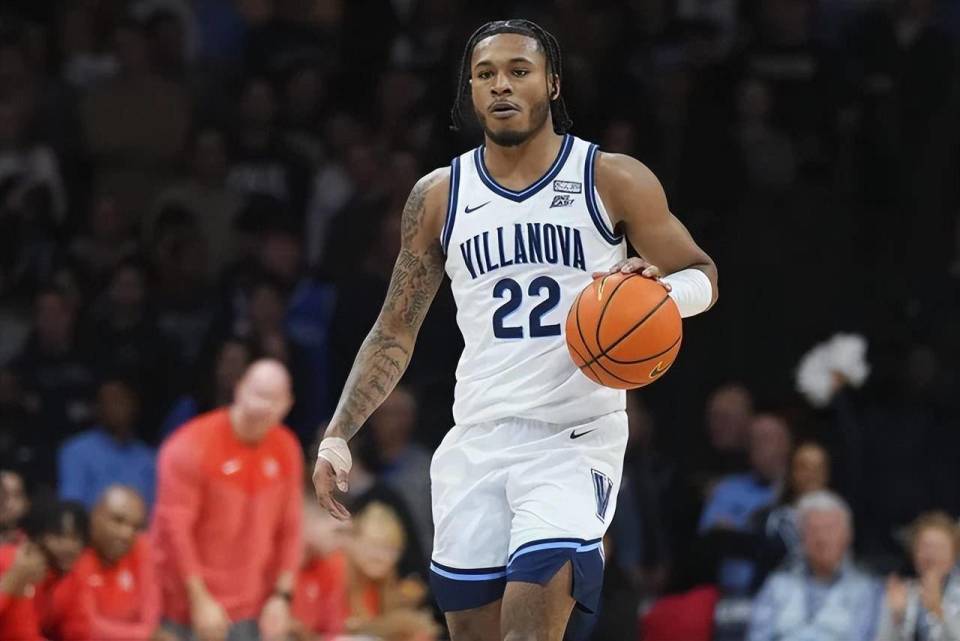 白魔惠特摩尔火箭集锦,火箭白魔首秀