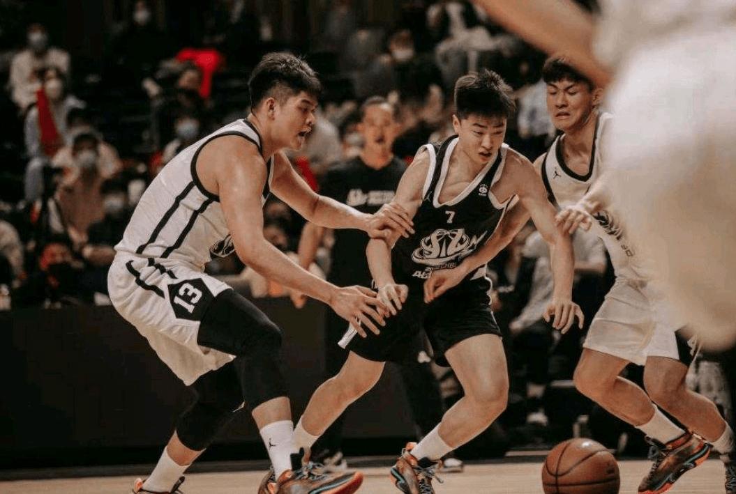 cba历史得分王第一名,六位nba球员谁在cba挣钱最多